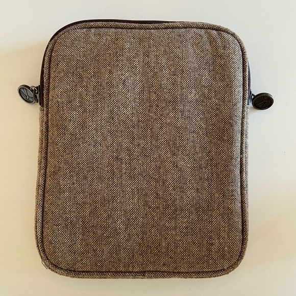 PUMA brown tablet carrier with leather detail - Picture 5 of 5